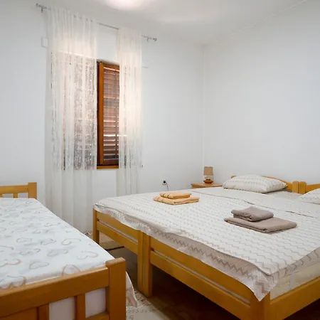 Mijanovic Apartman *